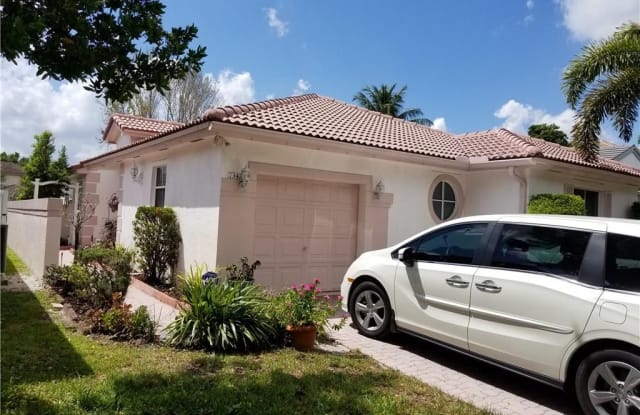 7342 NW 1st Mnr - 7342 Northwest 1st Manor, Plantation, FL 33317