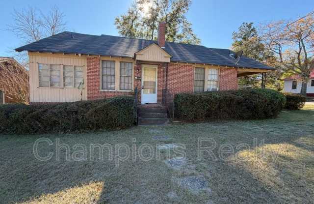 Photo of 2802 Pecan Street