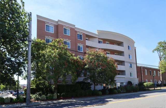 242 Maple Avenue