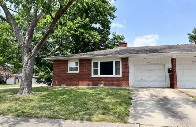 Photo of 1002 E Willard St