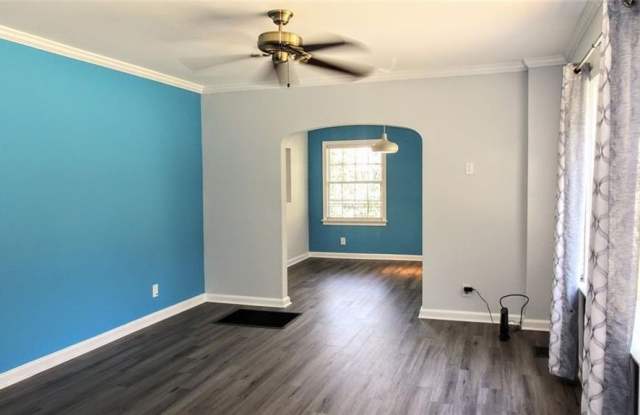 1524 Chantilly Drive NE