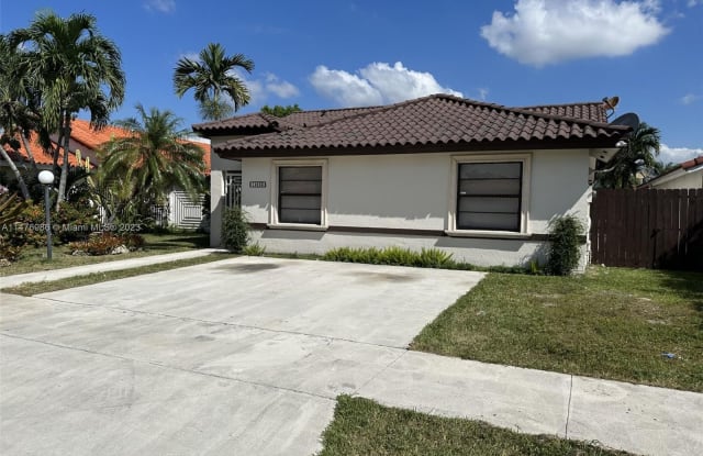 14233 SW 54th St - 14233 Southwest 54th Street, Kendale Lakes, FL 33175