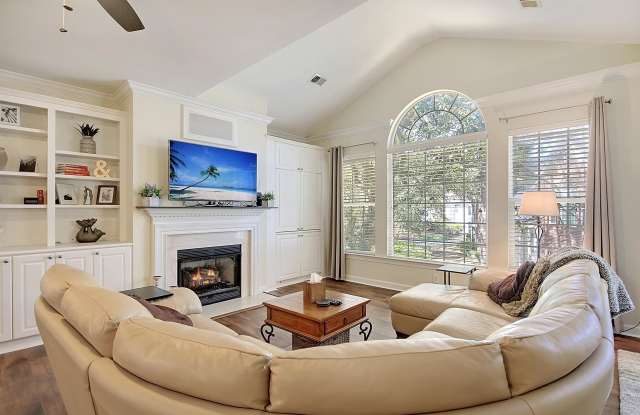 Photo of 148 Golfview Lane