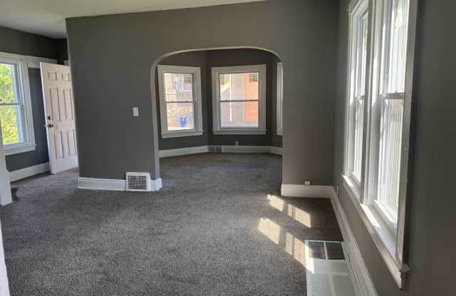 15414 Calcutta Avenue