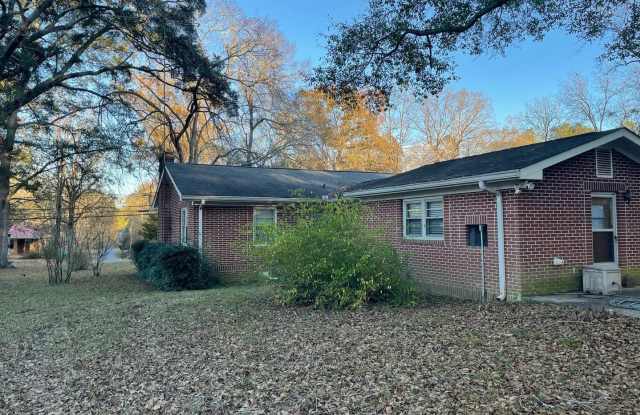 West Athens Three Bedroom Available