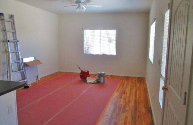 108 E Terrace Avenue unit: 2