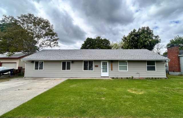 Completely Renovated 4 Bed, 2 Bath Home in Spokane!