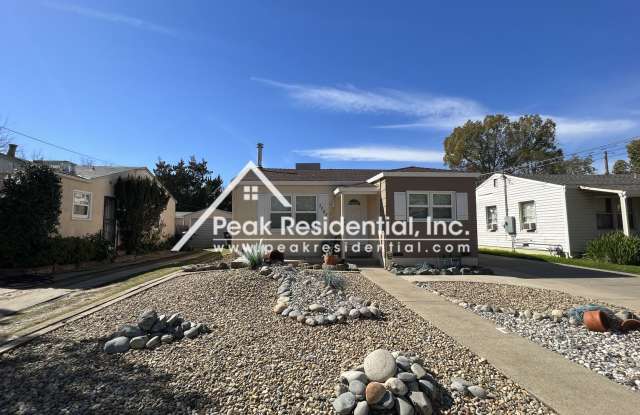 Charming 2bd/1ba House with Garage near UCD Med Center