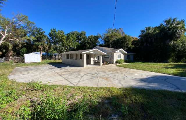 2BD/1BA Remodeled Single-Family Home in Umatilla!