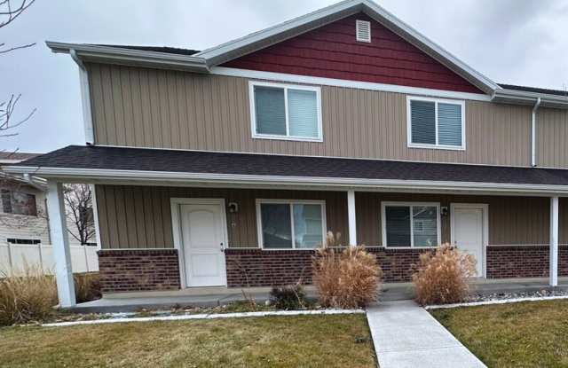 Photo of 465 N 2650 W