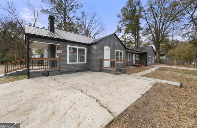 Photo of 621 B Golden Street