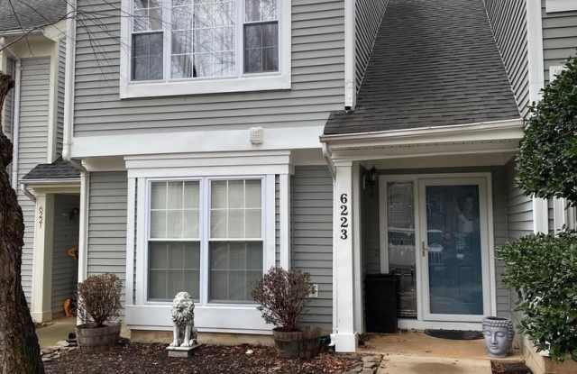 6223 STONEPATH CIRCLE