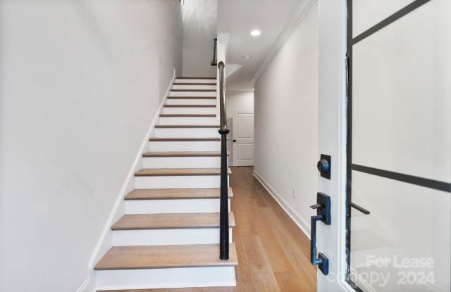 4102 Closeburn Townes Court