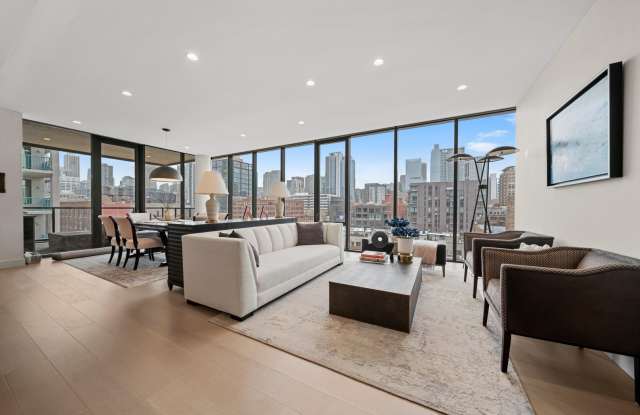 366 W Superior Street