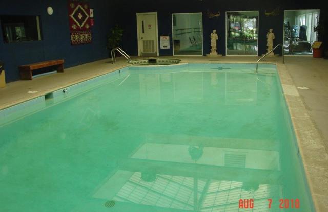 Photo of Great location off Leetsdale/Parker and Florida with lots of amenities such as pool, hot tub, club house, washer/dryer in building.