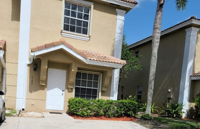 723 SW 122nd Avenue SW - 723 Southwest 122nd Avenue, Pembroke Pines, FL 33025