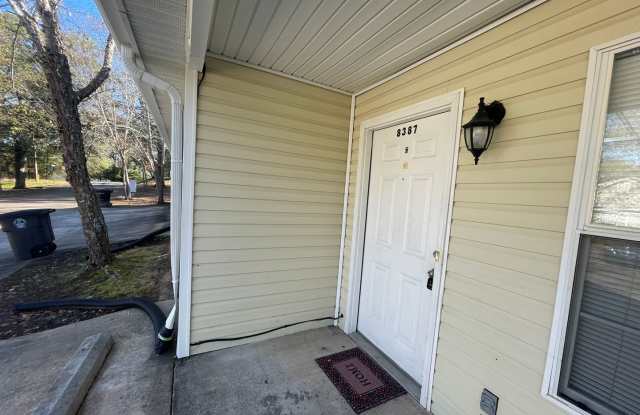 Photo of 2 bedroom 2 bath ranch Duplex in Douglasville, GA