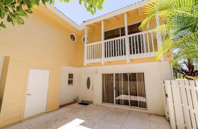 158 Seabreeze Cir
