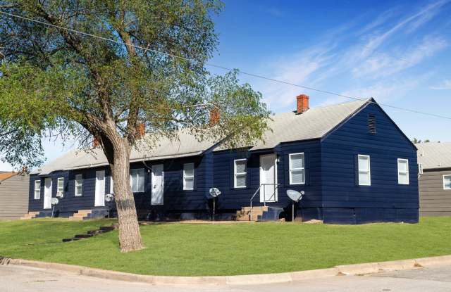 5216 E. Lincoln - 5216L - 5216 East Lincoln Street, Wichita, KS 67218