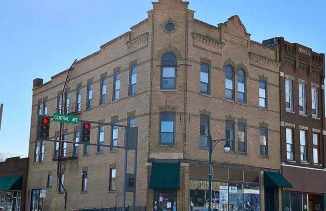 Photo of 1109 Central, Renovated Historic Living!