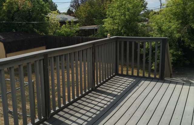 4 BEDROOM 2 BATH SINGLE FAMILY HOME