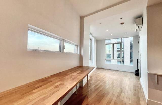 195 Greenpoint Avenue