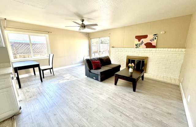 Photo of 25385 Calaroga Avenue