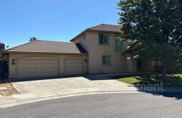 3718 Bella Cruz Court