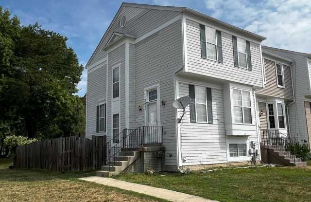11205 BARNSWALLOW PLACE