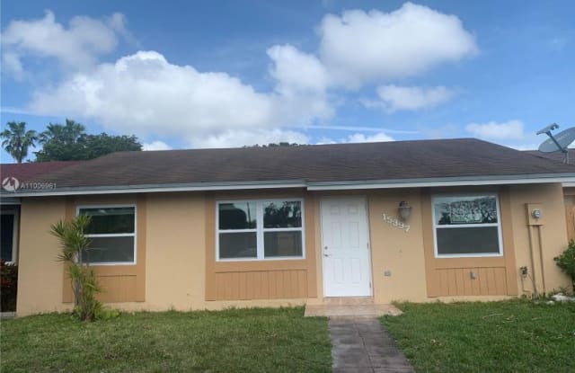 15397 SW 69th Ln 1 - 15397 Southwest 69th Lane, Kendall West, FL 33193