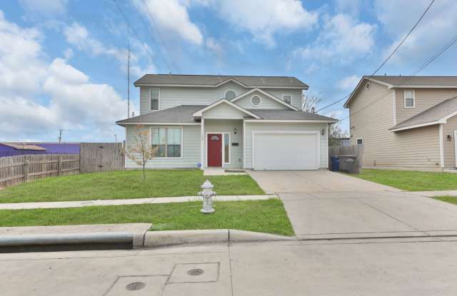 Photo of Five Points 4 bedroom home