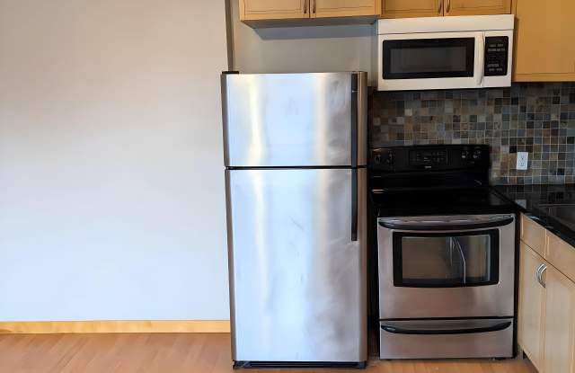 250 West Fuller Avenue - 4