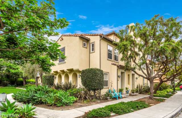 56 Paseo Rosa