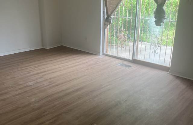 861 North Fallon Street