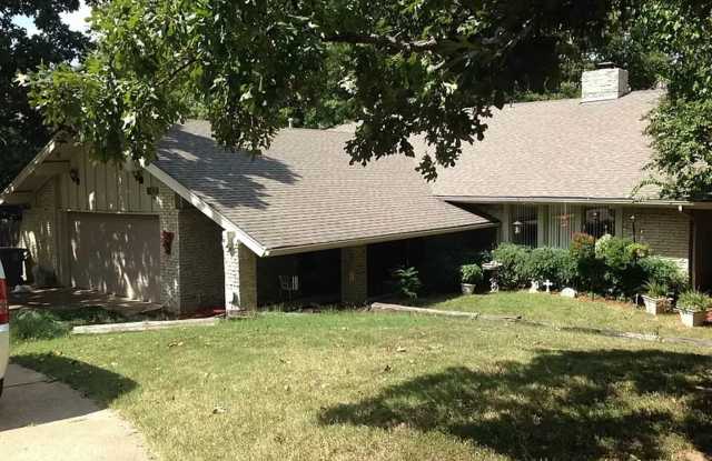 Jenks Schools 3 BR - 2945 East 78th Street, Tulsa, OK 74136