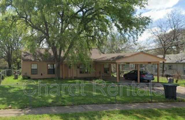 1508 Alamo Ave