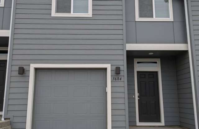 3 Bedroom 2.5 Bathroom Townhome