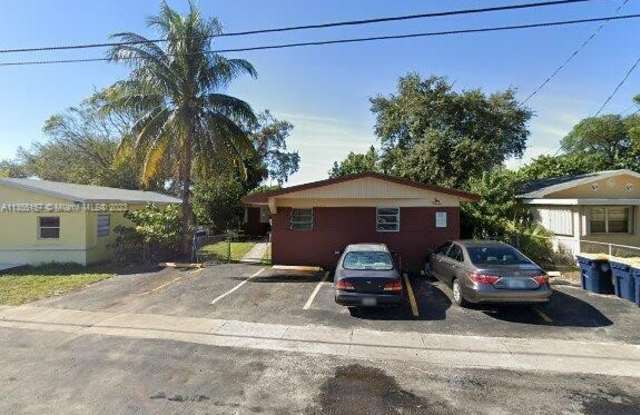 38 SW 4th Ave - 38 Southwest 4th Avenue, Dania Beach, FL 33004