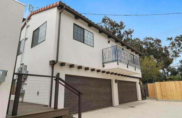 550 Hathaway Ave