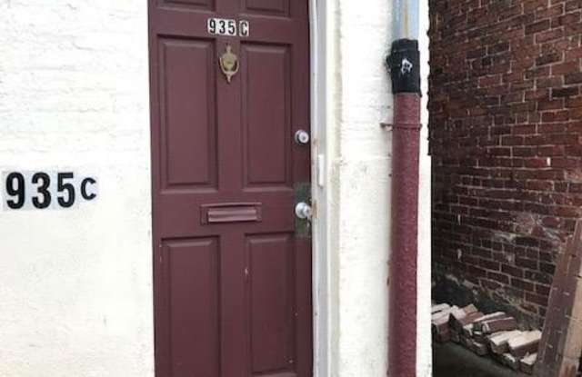 935 S CHARLES Street unit: C