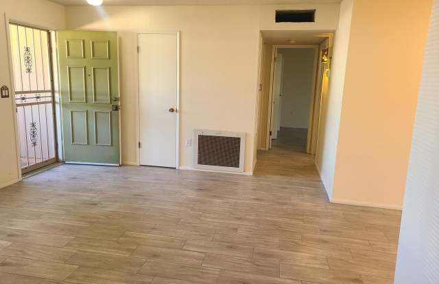 10321 W DEANNE Drive