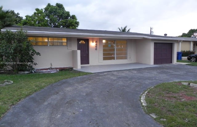 8450 NW 28th Pl - 8450 Northwest 28th Place, Sunrise, FL 33322