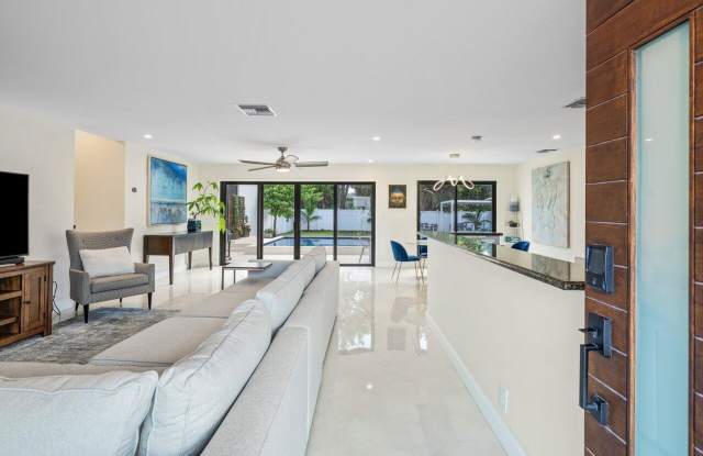 1265 Surf Road