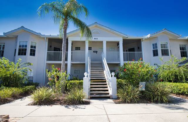 Annual Unfurnished 2nd Floor Condo 2 Bedroom 2 Bathroom in Plantation with Community Pool! photos photos