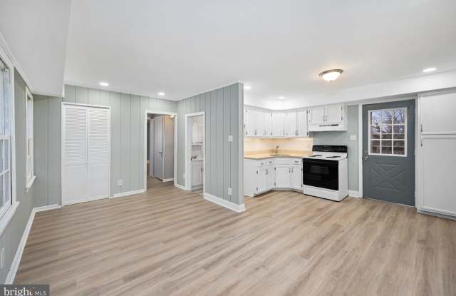 223-225 KINGS Highway E