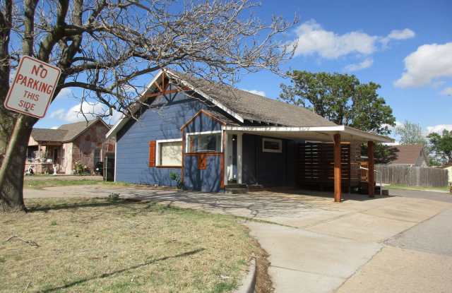 Recently renovated 2 or 3 bedroom with New kitchen