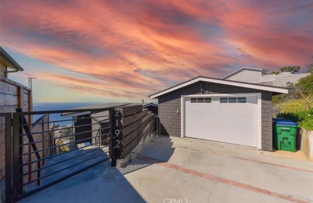2192 Crestview Drive