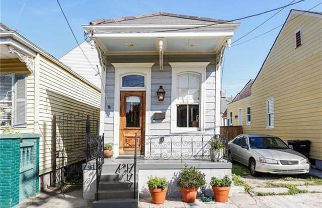 3211 CHIPPEWA Street - 3211 Chippewa Street, New Orleans, LA 70115