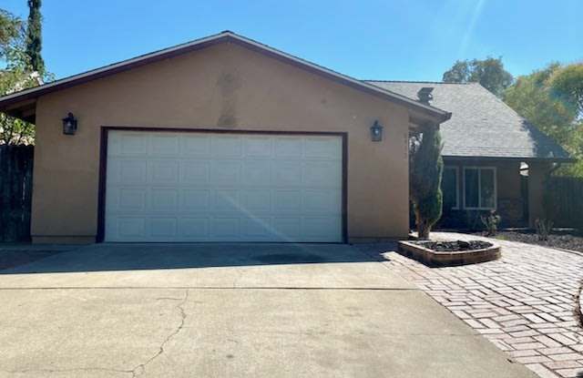 8912 Trujillo Way