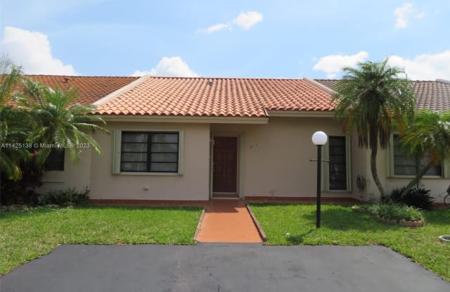 6203 SW 147th Place Cir - 6203 Southwest 147th Place Circle, Kendall West, FL 33193